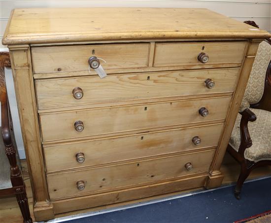 An early Victorian pine chest of drawers W.122cm